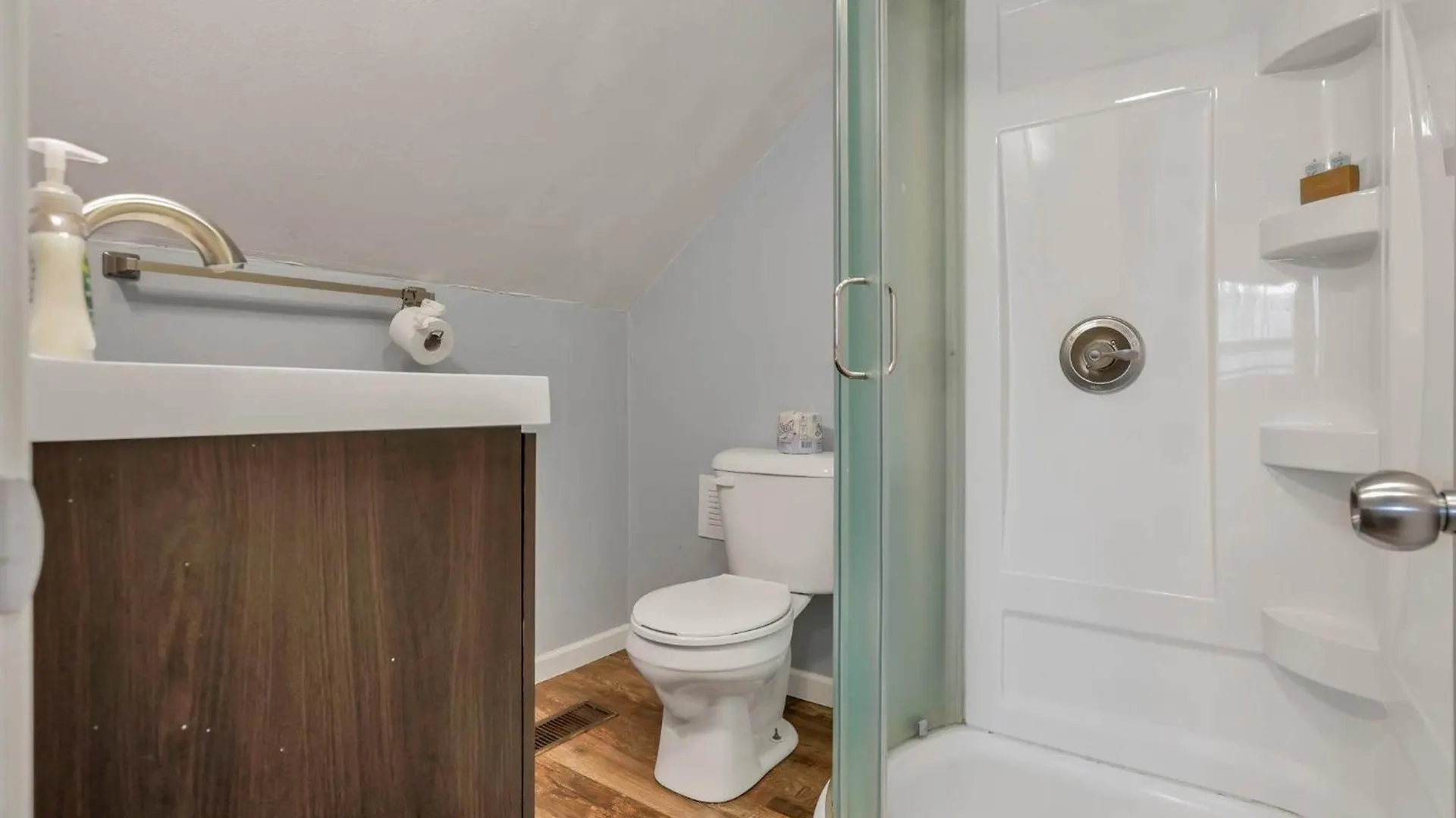 Vila Housepitality - The Sunset House Columbus