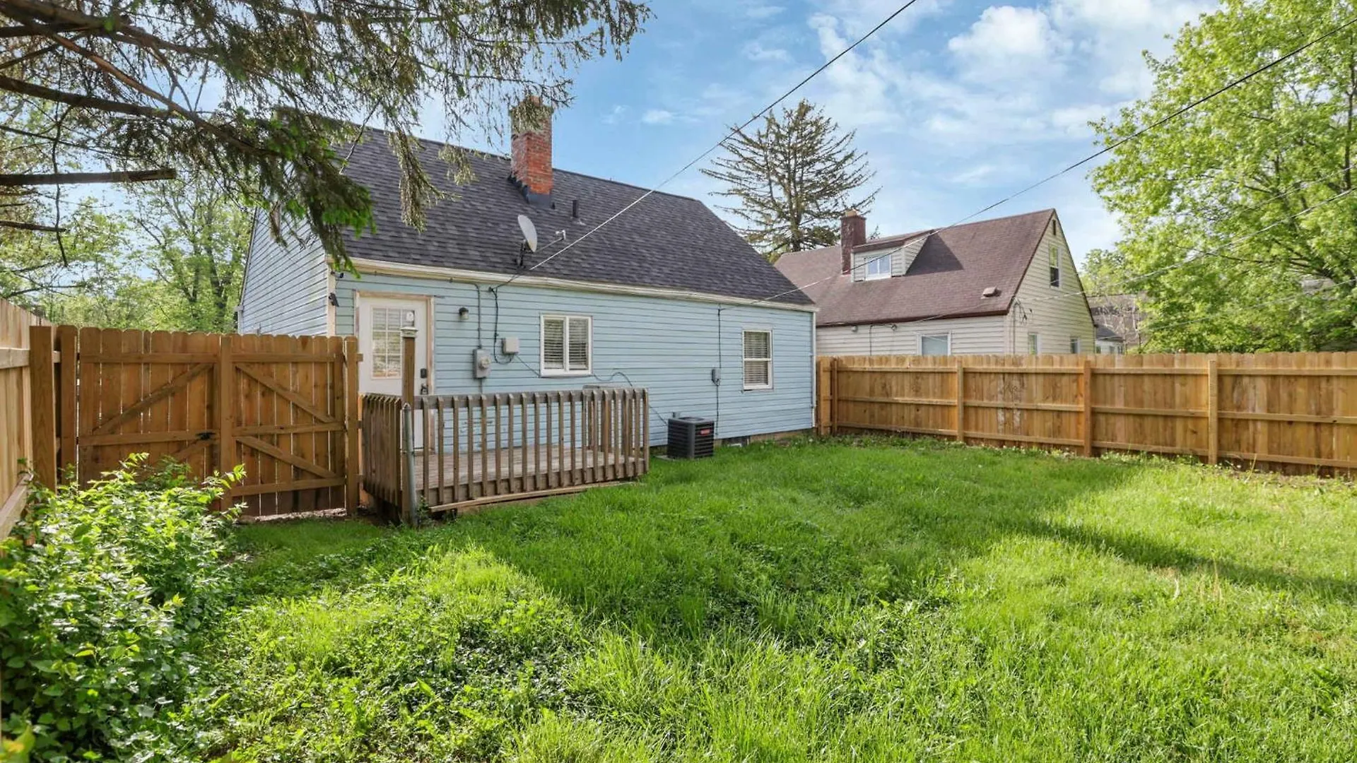 Vila Housepitality - The Sunset House Columbus